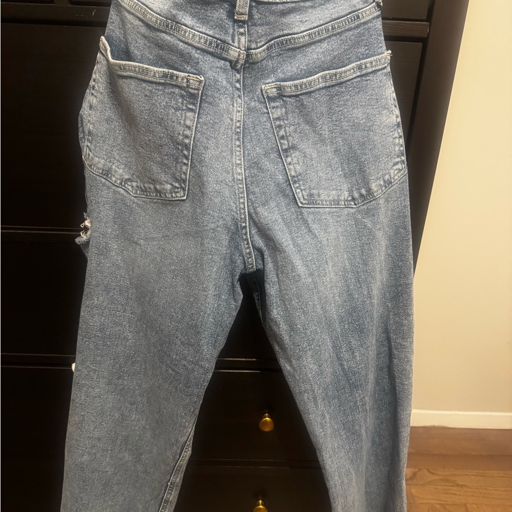 Distressed Jeans - Picture 4 of 4